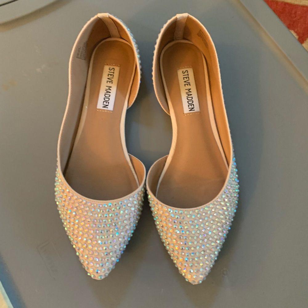 Steve Madden flats, size 6. Worn once.